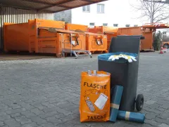 Abfallsammelaktionen rund um die Wertstoffhöfe