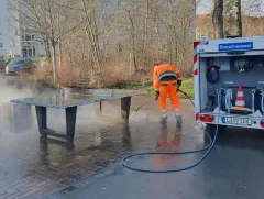 Brandrückstände auf Spielplatz