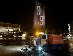 Nächtliche Reinigung nach dem Lichtfest