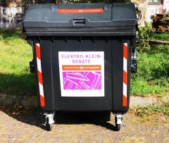 Neue Sammelbehälter für Elektrokleingeräte