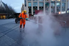 Morgendliche Reinigung am Leipziger Marktplatz