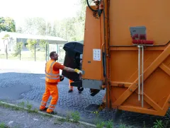 Vorgezogene Abfallentsorgung und Verschiebung rund um Ostern 2025