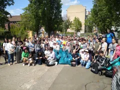 Reinigungsaktion ukrainischer Geflüchteter