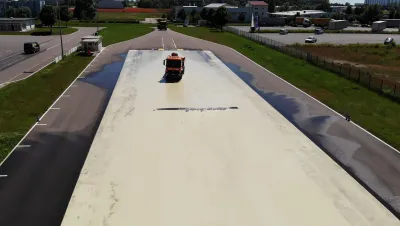 Stadtreinigungs-Fahrer absolvieren Fahrsicherheitstraining