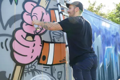 Wandverschönerungen auf unserem Betriebsgelände