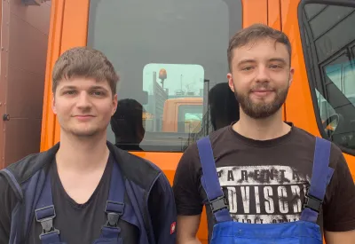 KFZ-Mechatroniker feiern erfolgreichen Abschluss