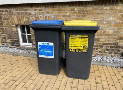 Nicht geleerte Wertstofftonnen stehen lassen