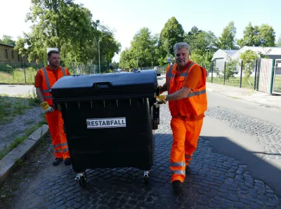 Verschiebung der Abfallentsorgung durch den Tag der Arbeit