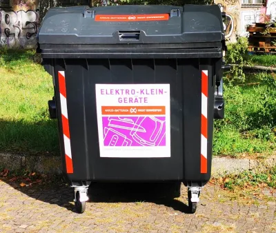 Neue Sammelbehälter für Elektrokleingeräte