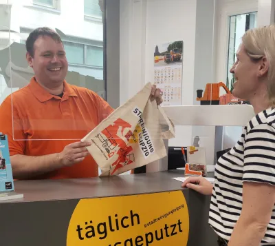 Tausch von Plastebeuteln gegen Stoffbeutel