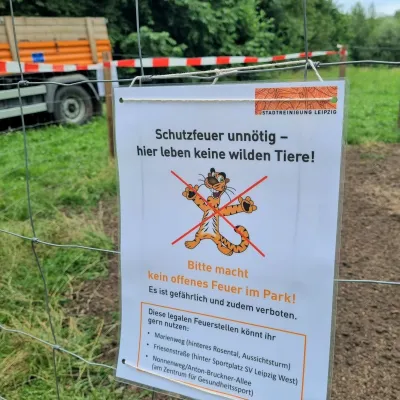 Schäden durch Lagerfeuer im Volkspark Kleinzschocher